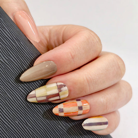 Chic Checkered | Press-on Nails